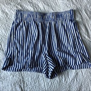 Womens NWT Blue & White Terry Short